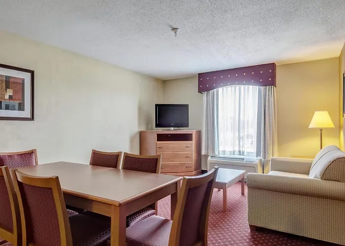 Hampton St. Louis-columbia Hotel