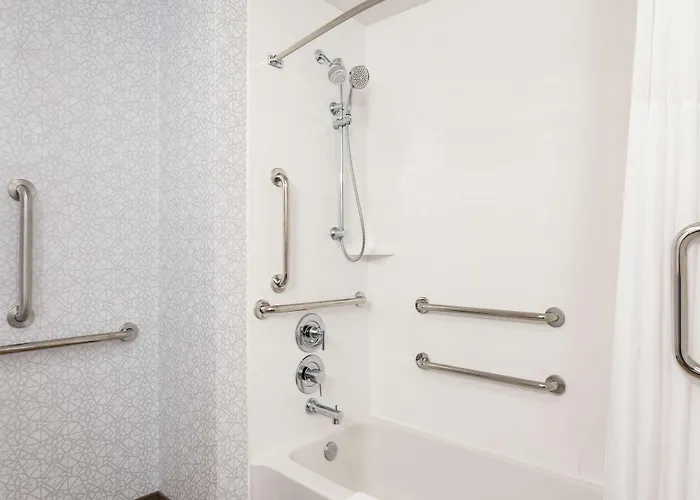 Hampton St. Louis-columbia Hotel 3*