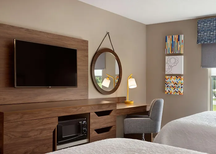 Hampton St. Louis-columbia Hotel