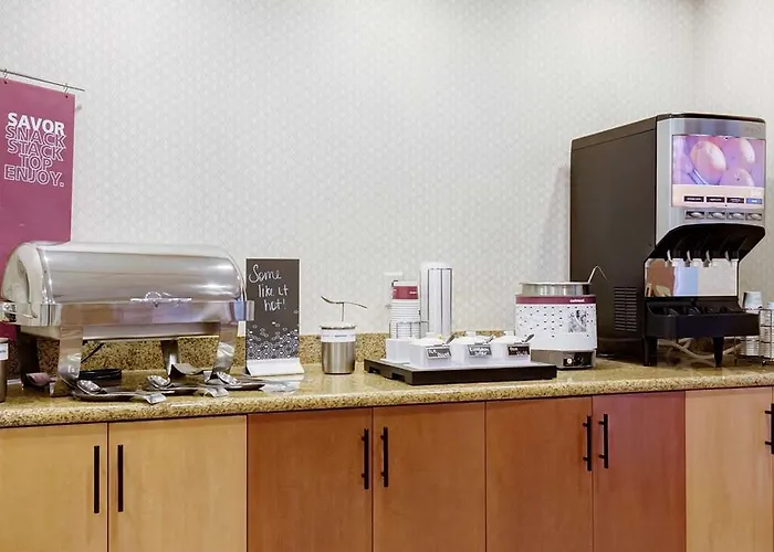 Hotel Hampton St. Louis-columbia 3*
