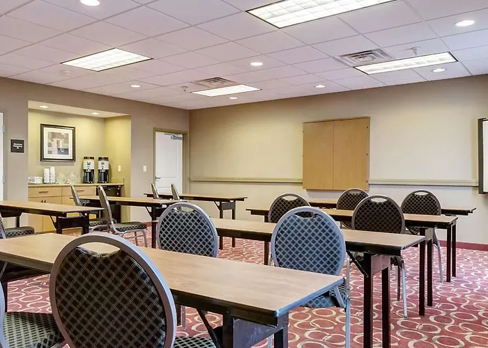 Hotel Hampton St. Louis-columbia