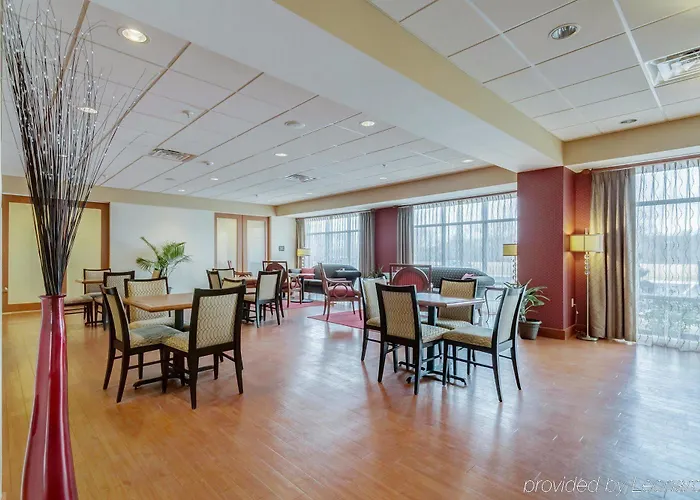 Hampton St. Louis-columbia Hotel