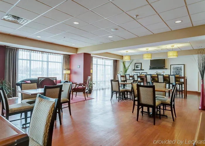 Hampton St. Louis-columbia Hotel Millstadt Junction