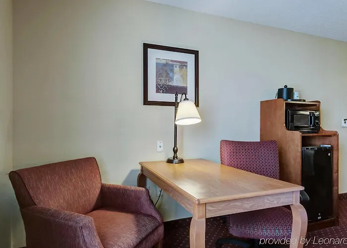 Hampton St. Louis-columbia Hotel